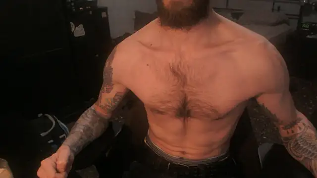 Snapshot of SexxxyLouis chatting on March 2026 05:06:02 PM SexxxyLouis online show from March 2026 05:06:02 PM