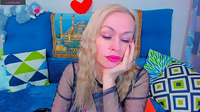 EllenMoore online show from December 2024 02:45:02 AM