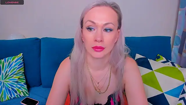 EllenMoore online show from September 2025 03:05:01 AM