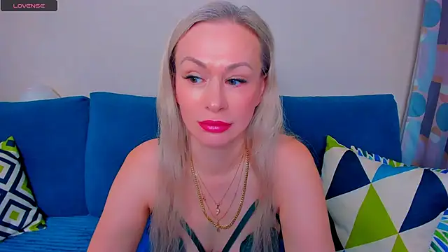 EllenMoore online show from September 2025 03:08:02 AM