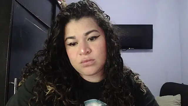 Snapshot of ANGELIQUE_KLANE chatting on January 2025 01:24:01 AM ANGELIQUE KLANE online show from January 2025 01:24:01 AM