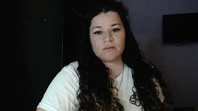 Snapshot of ANGELIQUE_KLANE chatting on February 2025 07:01:02 AM ANGELIQUE KLANE online show from February 2025 07:01:02 AM