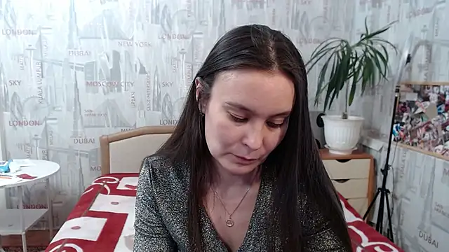 GinaQSoul online show from February 2025 11:23:02 AM