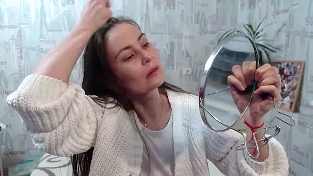 GinaQSoul online show from October 2025 11:05:02 AM