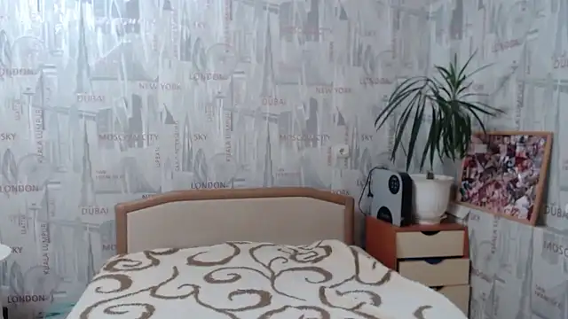 GinaQSoul online show from October 2025 09:39:01 AM