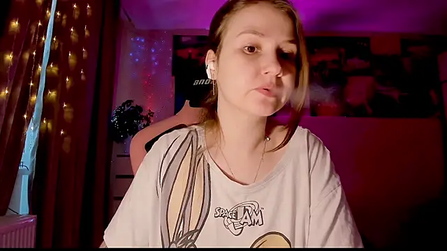 GoodWitch  online show from January 2025 08:01:01 AM