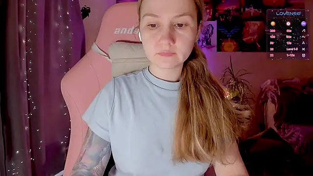 GoodWitch  online show from September 2025 07:19:01 AM