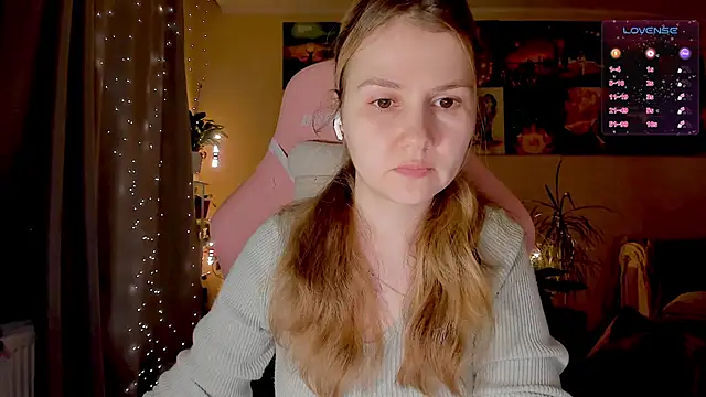 GoodWitch  online show from September 2025 06:47:02 AM