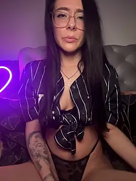 Carmen Monroe online show from June 2026 10:18:02 PM