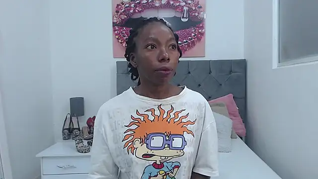 Snapshot of kirajohnson chatting on January 2025 11:56:02 AM kirajohnson online show from January 2025 11:56:02 AM