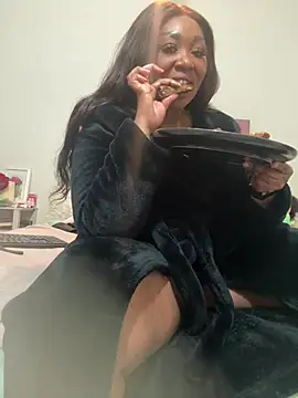 Snapshot of Bootyliciouse21X chatting on June 2026 06:02:01 PM Bootyliciouse21X online show from June 2026 06:02:01 PM