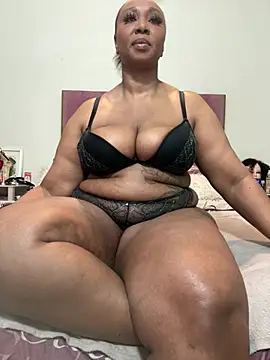 Snapshot of Bootyliciouse21X chatting on July 2026 02:20:02 AM Bootyliciouse21X online show from July 2026 02:20:02 AM