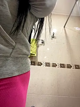 Fancyxlove online show from October 2025 12:38:02 PM