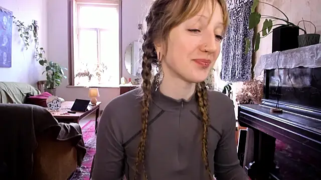 Miranda2 0 online show from February 2025 09:53:02 AM