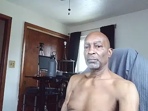 longdick4you8686 online show from April 2026 11:37:02 AM