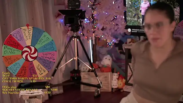 Snapshot of Nikki_Torres chatting on November 2025 04:10:02 AM Nikki Torres online show from November 2025 04:10:02 AM