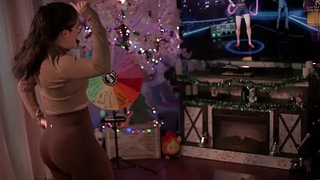 Snapshot of Nikki_Torres chatting on November 2025 02:55:02 AM Nikki Torres online show from November 2025 02:55:02 AM