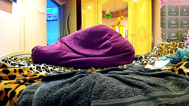 DomPanther69 online show from February 2025 09:52:01 AM