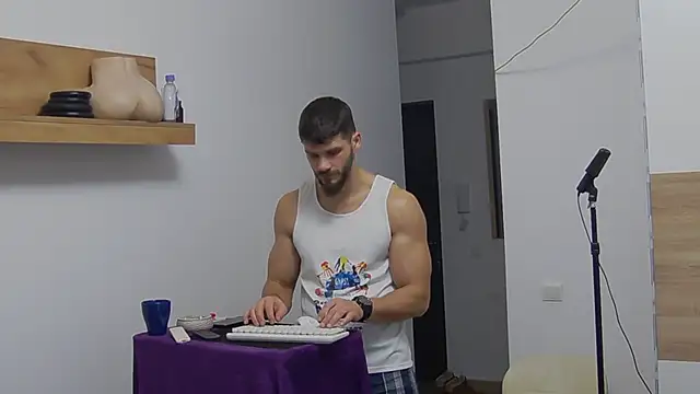 MauroTwin online show from January 2025 08:33:01 PM