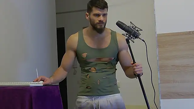 MauroTwin online show from February 2025 07:59:02 PM