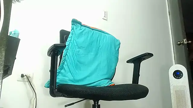 dalilasquirt1 online show from April 2026 08:34:01 AM