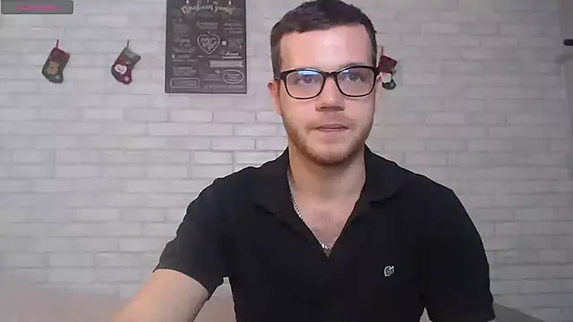 Snapshot of Alexxx_horny chatting on December 2024 11:49:02 AM Alexxx horny online show from December 2024 11:49:02 AM