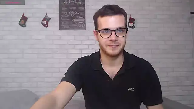 Snapshot of Alexxx_horny chatting on January 2025 05:26:02 PM Alexxx horny online show from January 2025 05:26:02 PM