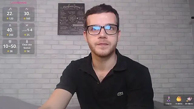 Snapshot of Alexxx_horny chatting on January 2025 12:29:01 PM Alexxx horny online show from January 2025 12:29:01 PM