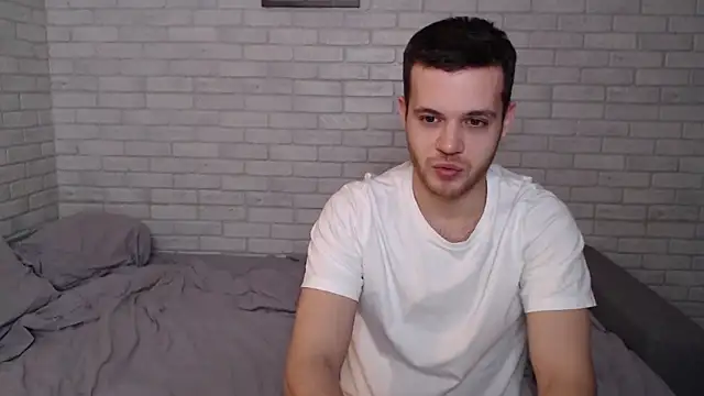 Snapshot of Alexxx_horny chatting on February 2025 03:31:02 PM Alexxx horny online show from February 2025 03:31:02 PM