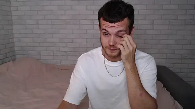 Snapshot of Alexxx_horny chatting on September 2025 02:40:02 PM Alexxx horny online show from September 2025 02:40:02 PM