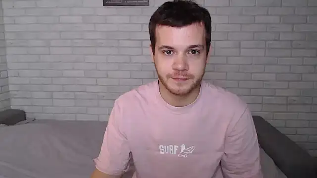 Snapshot of Alexxx_horny chatting on October 2025 06:23:02 AM Alexxx horny online show from October 2025 06:23:02 AM