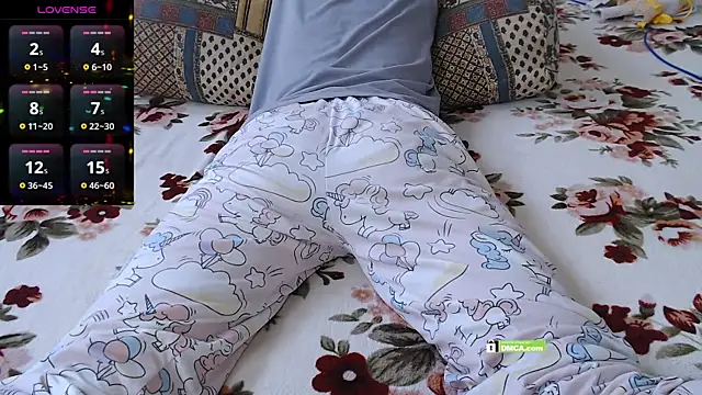 Snapshot of Angel-Demon20 chatting on February 2025 11:04:01 AM Angel-Demon20 online show from February 2025 11:04:01 AM