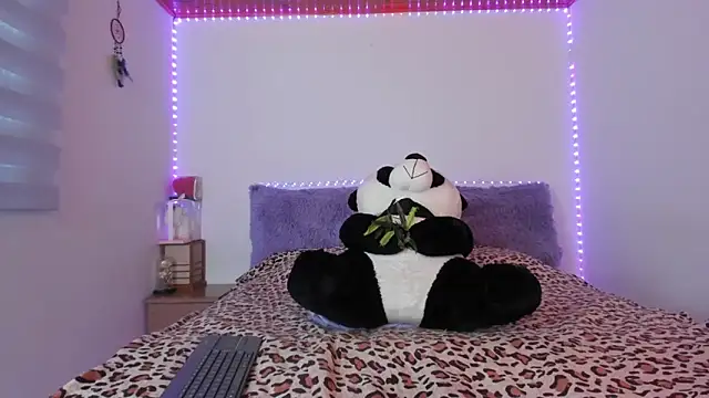 Arenne rouse online show from December 2025 10:39:02 PM