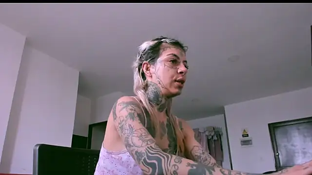 Snapshot of handipandapok chatting on December 2024 04:57:01 PM handipandapok online show from December 2024 04:57:01 PM