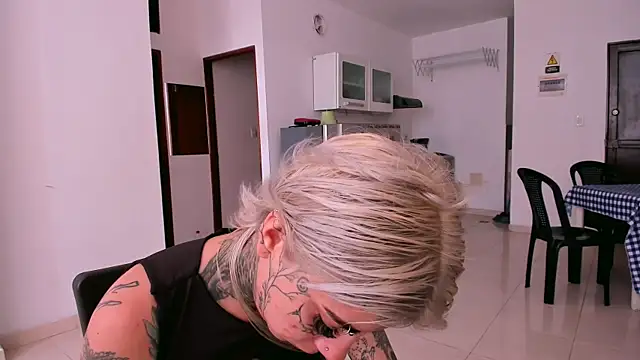 Snapshot of handipandapok chatting on January 2025 03:24:01 PM handipandapok online show from January 2025 03:24:01 PM