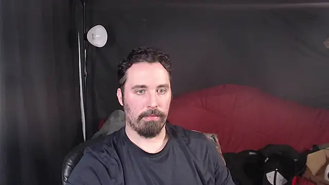 Metalstud online show from February 2025 01:32:01 AM