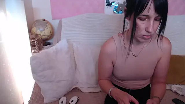 -carla- online show from October 2025 02:25:02 PM