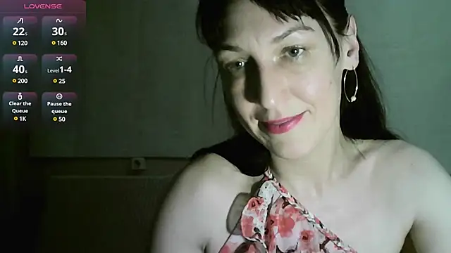 Snapshot of MarieODahliaS chatting on December 2024 01:13:02 PM MarieODahliaS online show from December 2024 01:13:02 PM