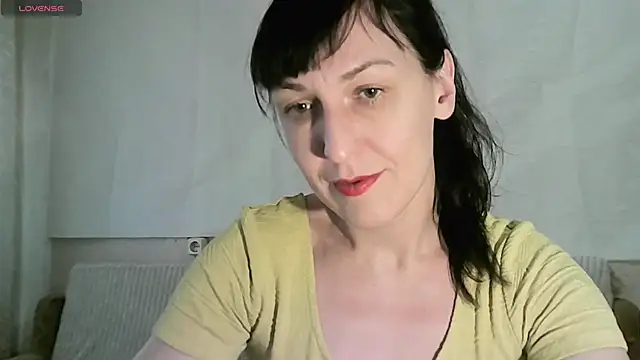 Snapshot of MarieODahliaS chatting on January 2025 08:43:01 AM MarieODahliaS online show from January 2025 08:43:01 AM