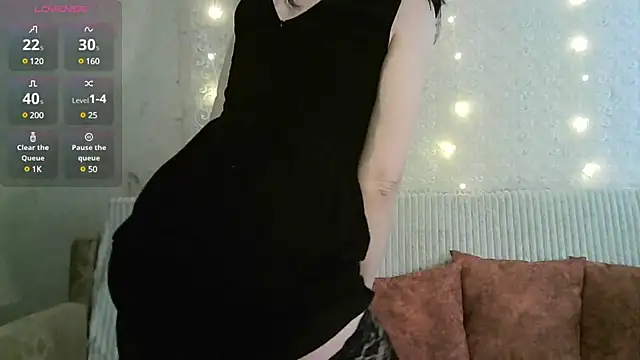 Snapshot of MarieODahliaS chatting on February 2025 08:30:02 AM MarieODahliaS online show from February 2025 08:30:02 AM