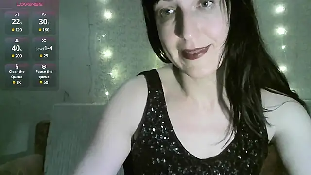 Snapshot of MarieODahliaS chatting on February 2025 02:48:02 PM MarieODahliaS online show from February 2025 02:48:02 PM