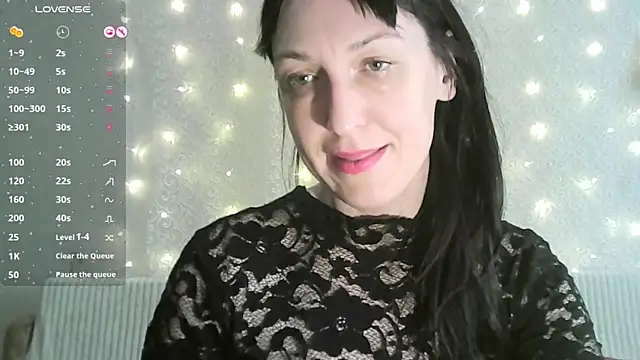 Snapshot of MarieODahliaS chatting on February 2025 12:52:02 PM MarieODahliaS online show from February 2025 12:52:02 PM