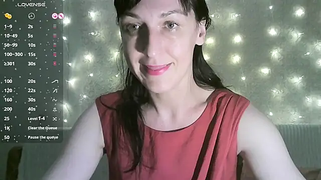 Snapshot of MarieODahliaS chatting on March 2025 02:34:02 PM MarieODahliaS online show from March 2025 02:34:02 PM