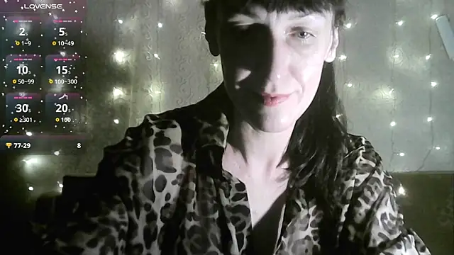 Snapshot of MarieODahliaS chatting on November 2025 11:21:01 AM MarieODahliaS online show from November 2025 11:21:01 AM