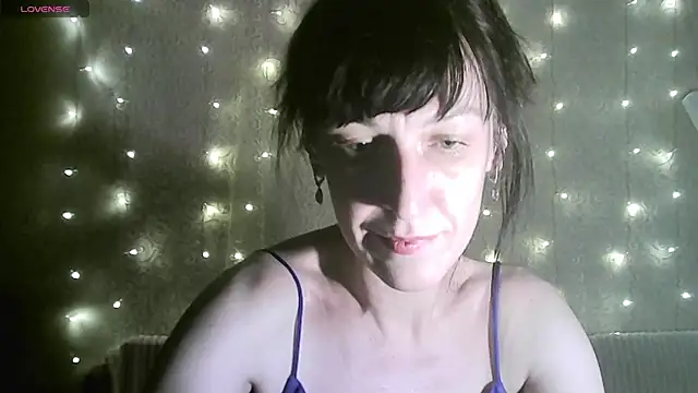 Snapshot of MarieODahliaS chatting on November 2025 11:01:02 AM MarieODahliaS online show from November 2025 11:01:02 AM