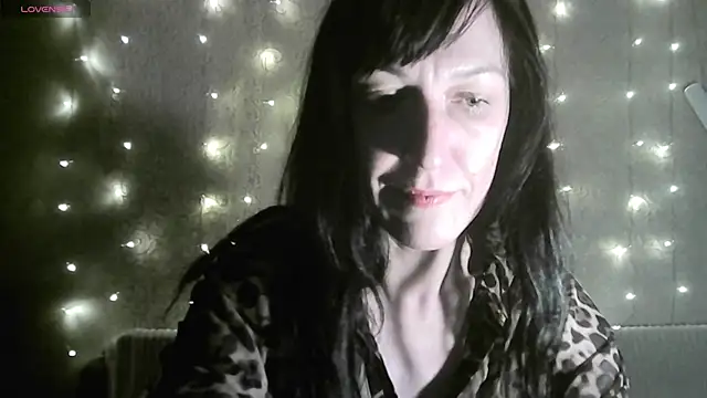 Snapshot of MarieODahliaS chatting on November 2025 11:14:01 AM MarieODahliaS online show from November 2025 11:14:01 AM