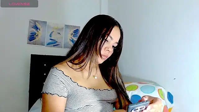 Kylie loveee online show from October 2025 01:39:01 AM