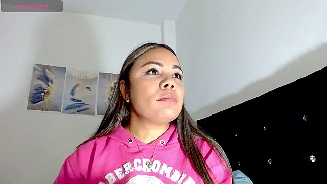 Snapshot of Kylie_loveee chatting on March 2026 06:33:01 PM Kylie loveee online show from March 2026 06:33:01 PM