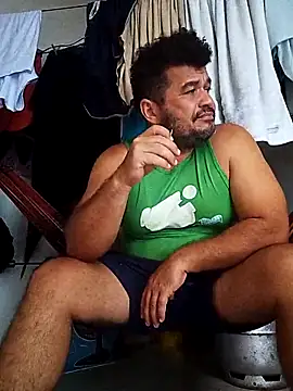 Snapshot of tarra122 chatting on February 2026 03:41:02 PM tarra122 online show from February 2026 03:41:02 PM