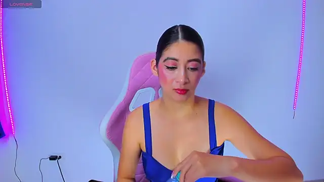 MeganWhite3 online show from March 2025 06:43:01 AM